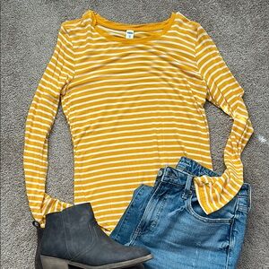 Old Navy Yellow and White Fitted T-Shirt